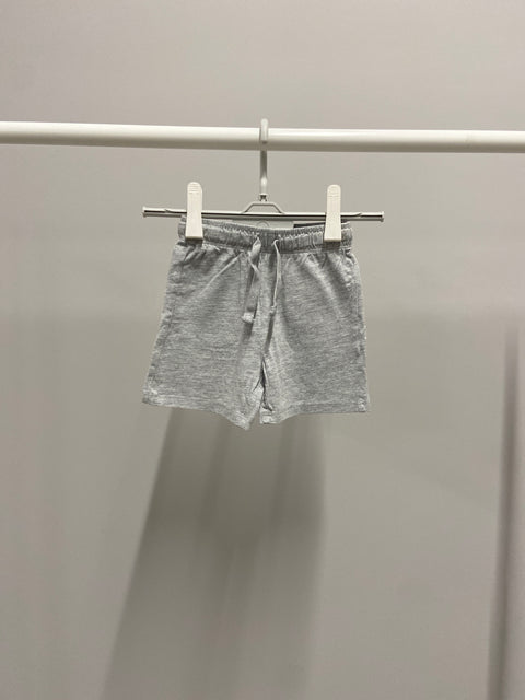 Shorts gris confortables et frais pour enfants