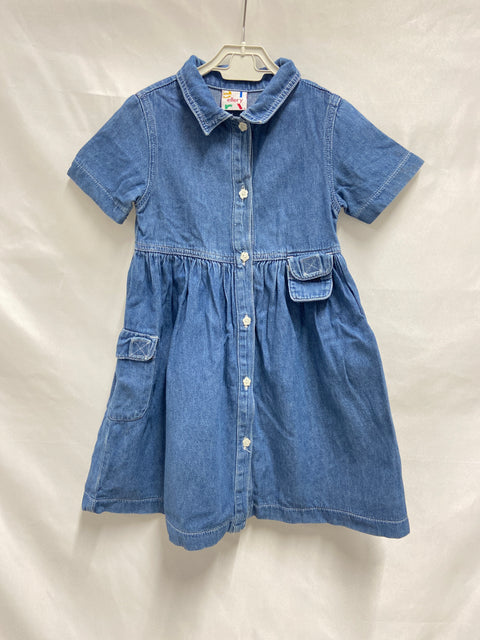 Robe en jean à col chic